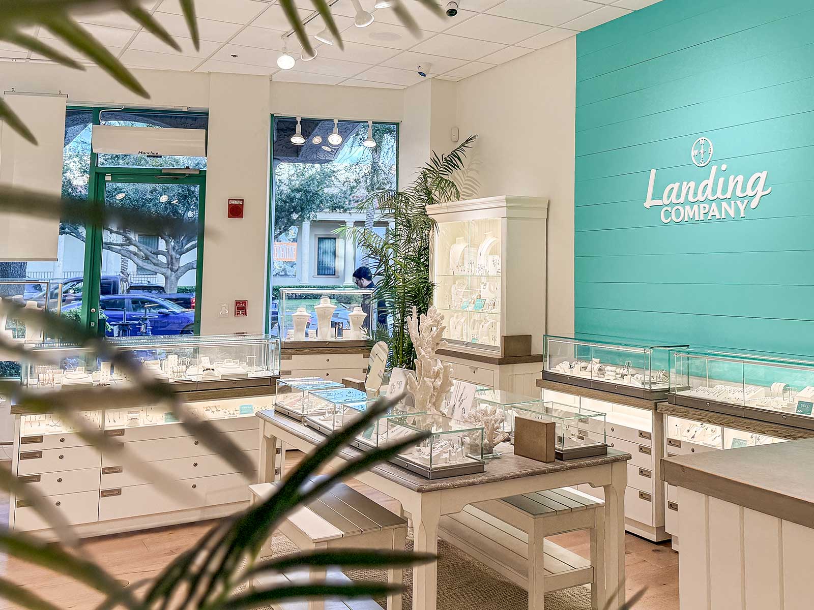 A Landing Company Jewelry Gallery on Florida&rsquo;s Gulf Coast