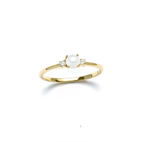 Mini Pearl & Diamond Ring