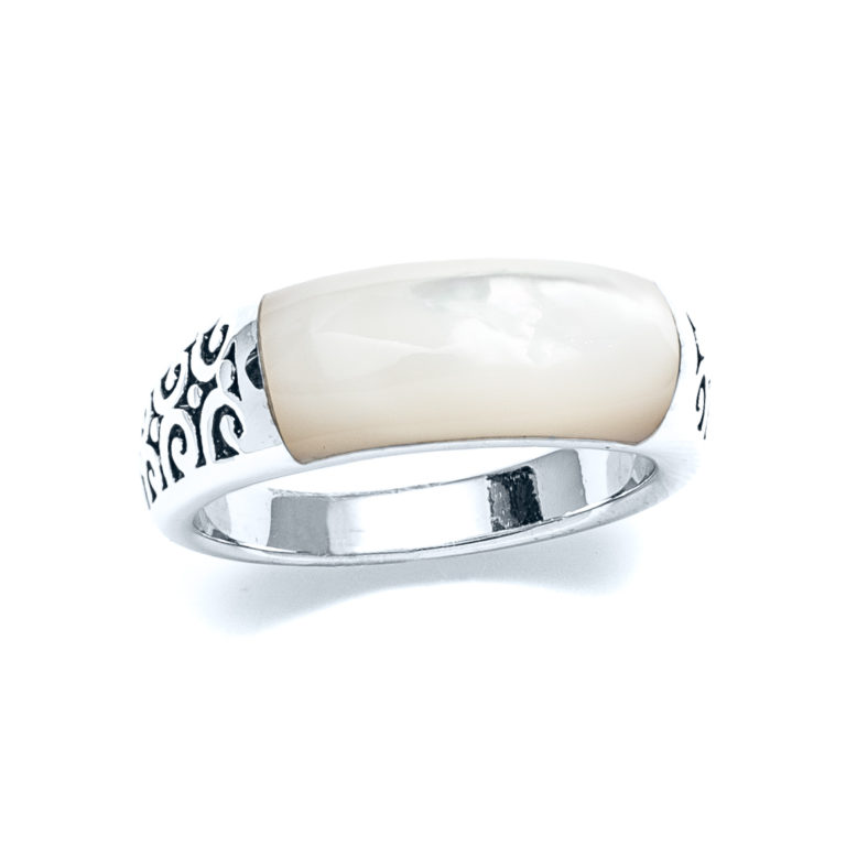 Mother of Pearl Filligree Ring