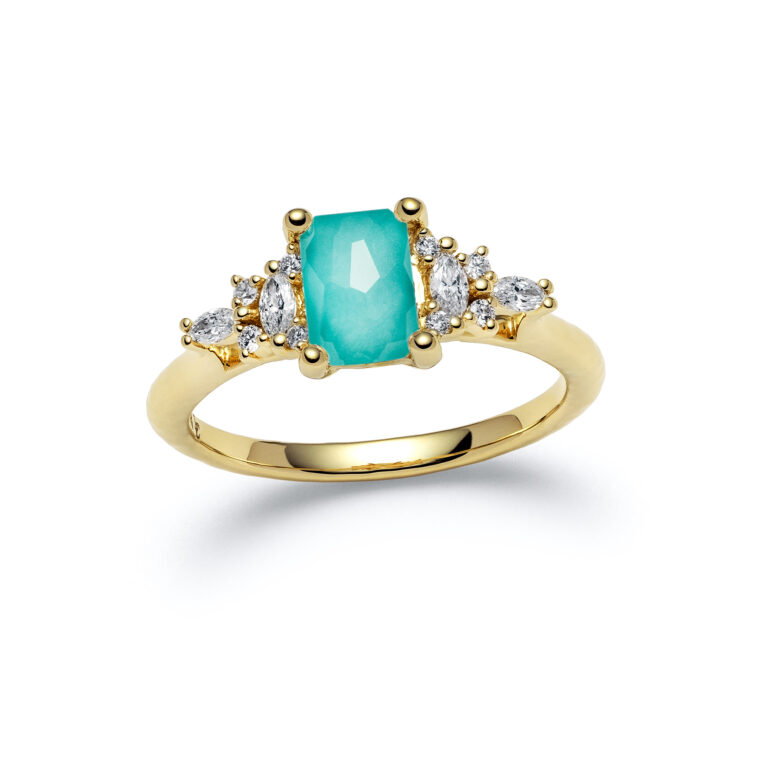 Laguna Avilaine Emerald Yellow Gold Diamond Ring